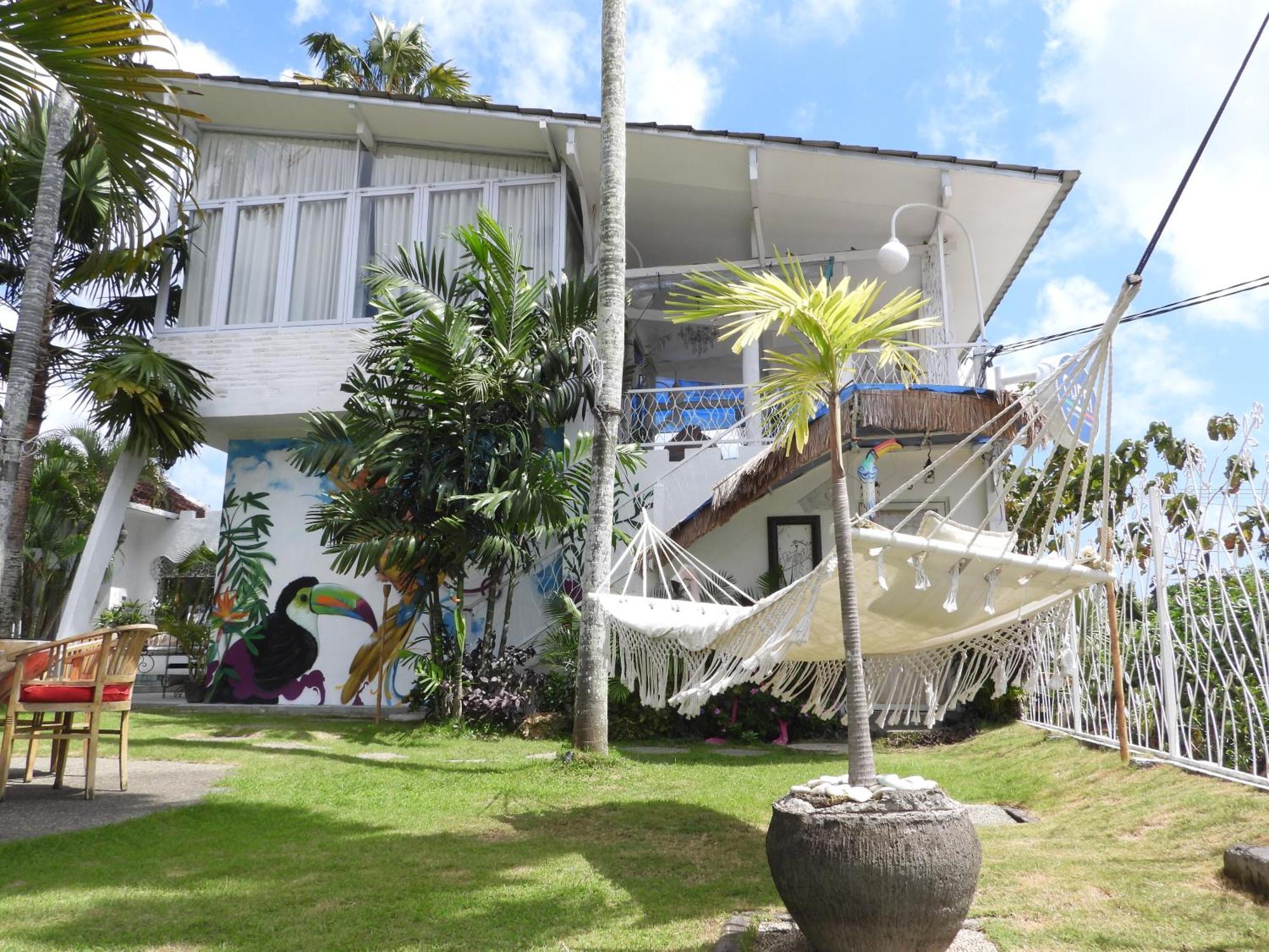 Surga Homestay ジンバラン エクステリア 写真