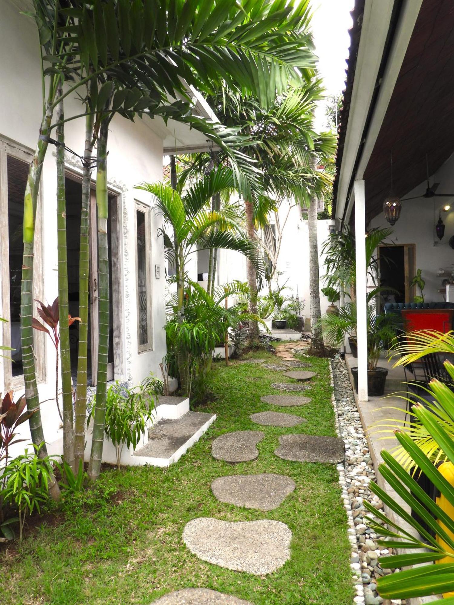 Surga Homestay ジンバラン エクステリア 写真