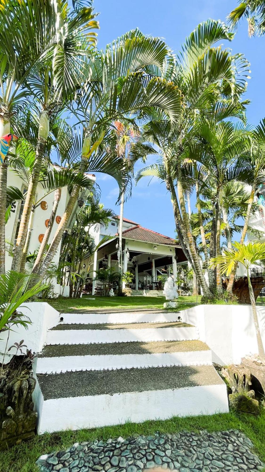 Surga Homestay ジンバラン エクステリア 写真
